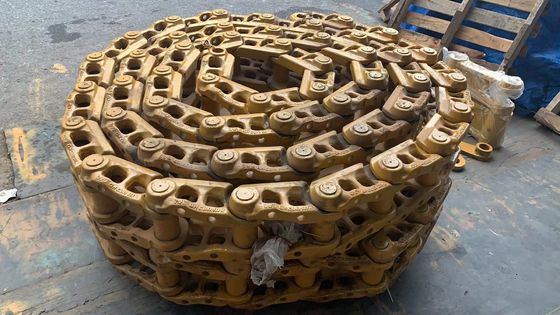 OEM Komatsu Excavator Track Link PC200 PC220 10 mm Il est équipé d'un moteur de décharge