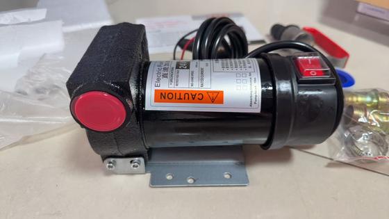 La pompe à carburant 24V pour excavatrices est adaptée aux excavatrices et aux engins de chantier des séries Komatsu, Kobelco, Hitachi, CAT et Daewoo.