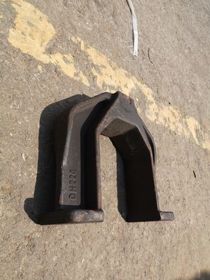 Base d'assemblage ressort de cylindre de tension/châssis en U de pelle DH220, Tous modèles de pelles disponibles.