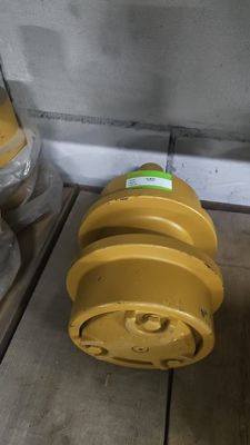 E330 excavator undercarriage parts: carrier rollers, idlers, four wheels and one track, suitable for  Caterpillar excavatorexcavators and mining engineering machinery