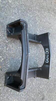 EC300 Protection de la chaîne de l'excavatrice - Qualité originale + prix direct d'usine, acier au manganèse résistant à l'usure, anti-déchainement, un choix rentable