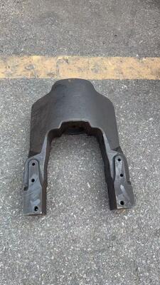 Cadre U de bulldozer de soudage de précision pour la série D6 (D6C/D6D/D6E),Construction universelle pour travaux lourds, accessoires stables et durables Cadre U de bulldozer en tôle d'acier épaissie pour D6D-D6C-D6E,En spécialisés