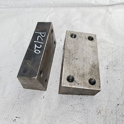 siège de roue de remorquage usiné CNC de précision pour les pelles Komatsu PC120 PC1205 PC1206 avec des trous de montage précis pour l'installation directe